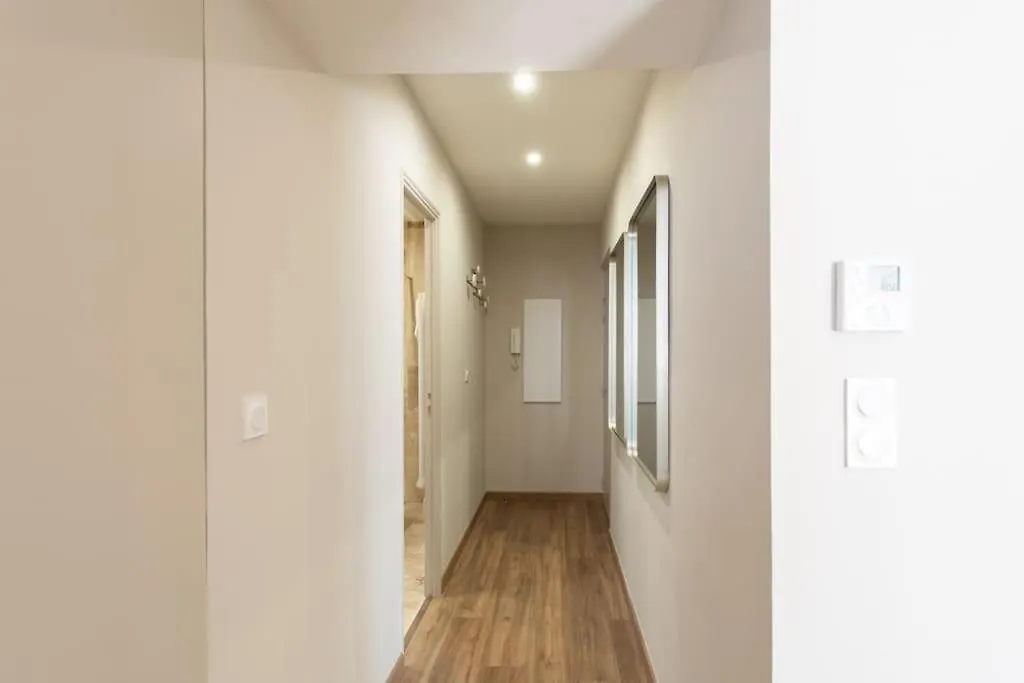 L19 1Bdr Massena Central 2Mins Sea/Promenadeac/Balcony Nice 0*,  Francie